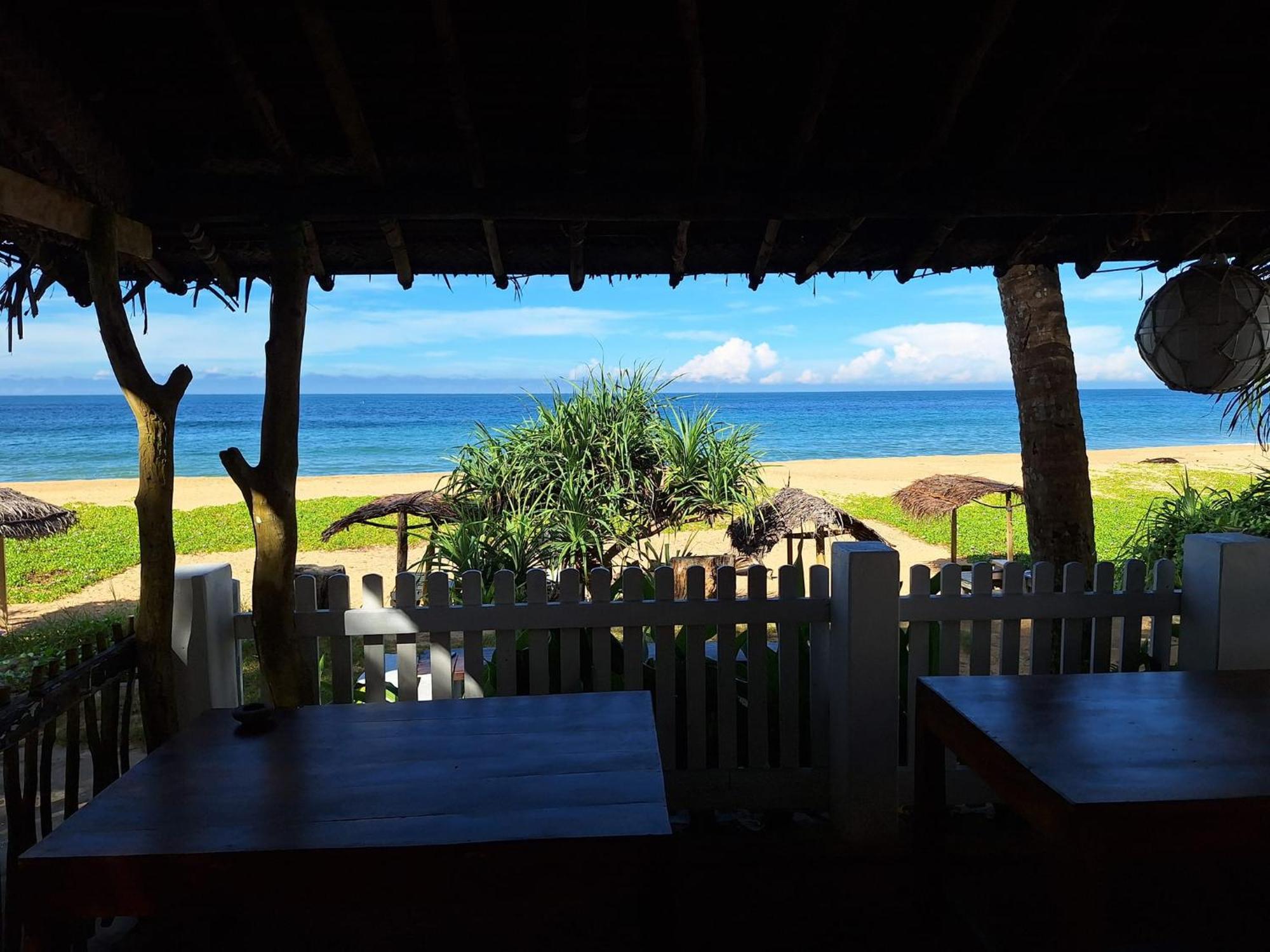 Sailors' Bay Bed and Breakfast Hikkaduwa Eksteriør billede